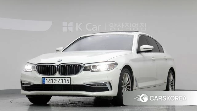 BMW 5 Series (G30) 2019 Белый из Кореи