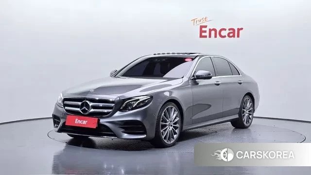 Mercedes-Benz E-Class W213 2018 Серый из Кореи
