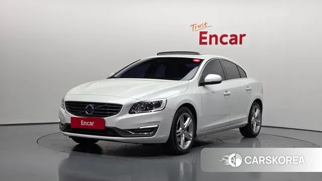 Volvo S60 2018 Белый из Кореи