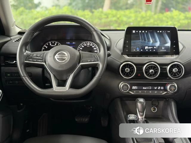 Nissan Xuan Yi 2022 Темно-серый из Китая