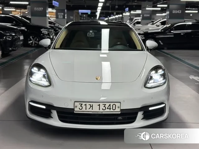 Porsche Panamera (971) 2018 Белый из Кореи