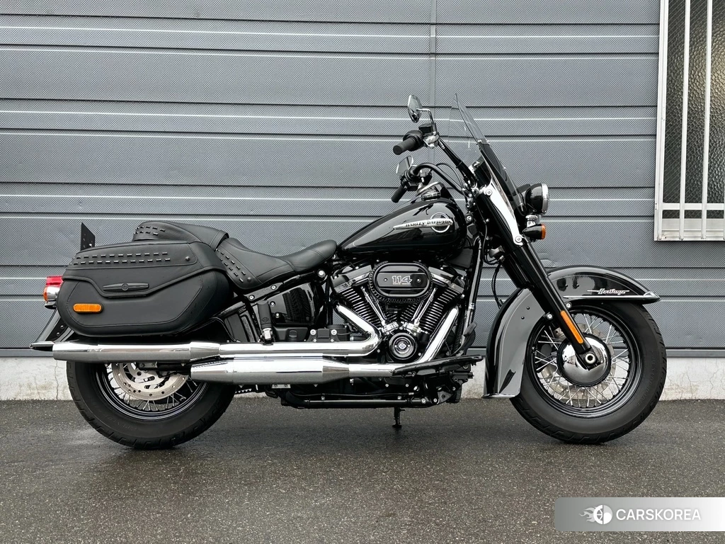 Проданный Harley-Davidson Softail Heritage Classic FLHCS1870 2020 из Японии