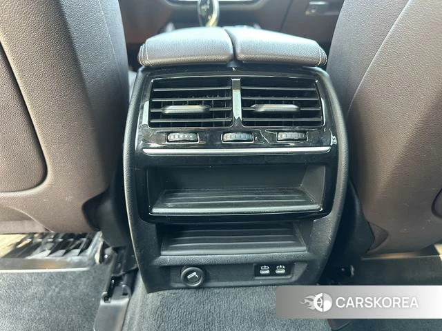 BMW 5 series 2023 Черный из Китая