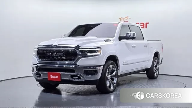 Dodge Lampicup 2018 Белый из Кореи