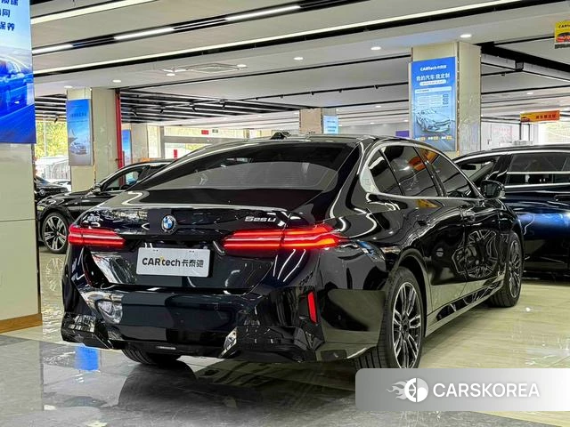 BMW 5 series 2025 Черный из Китая