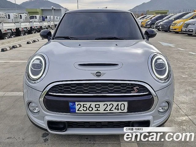 Mini Cooper S 2019 Жемчужный цвет из Кореи