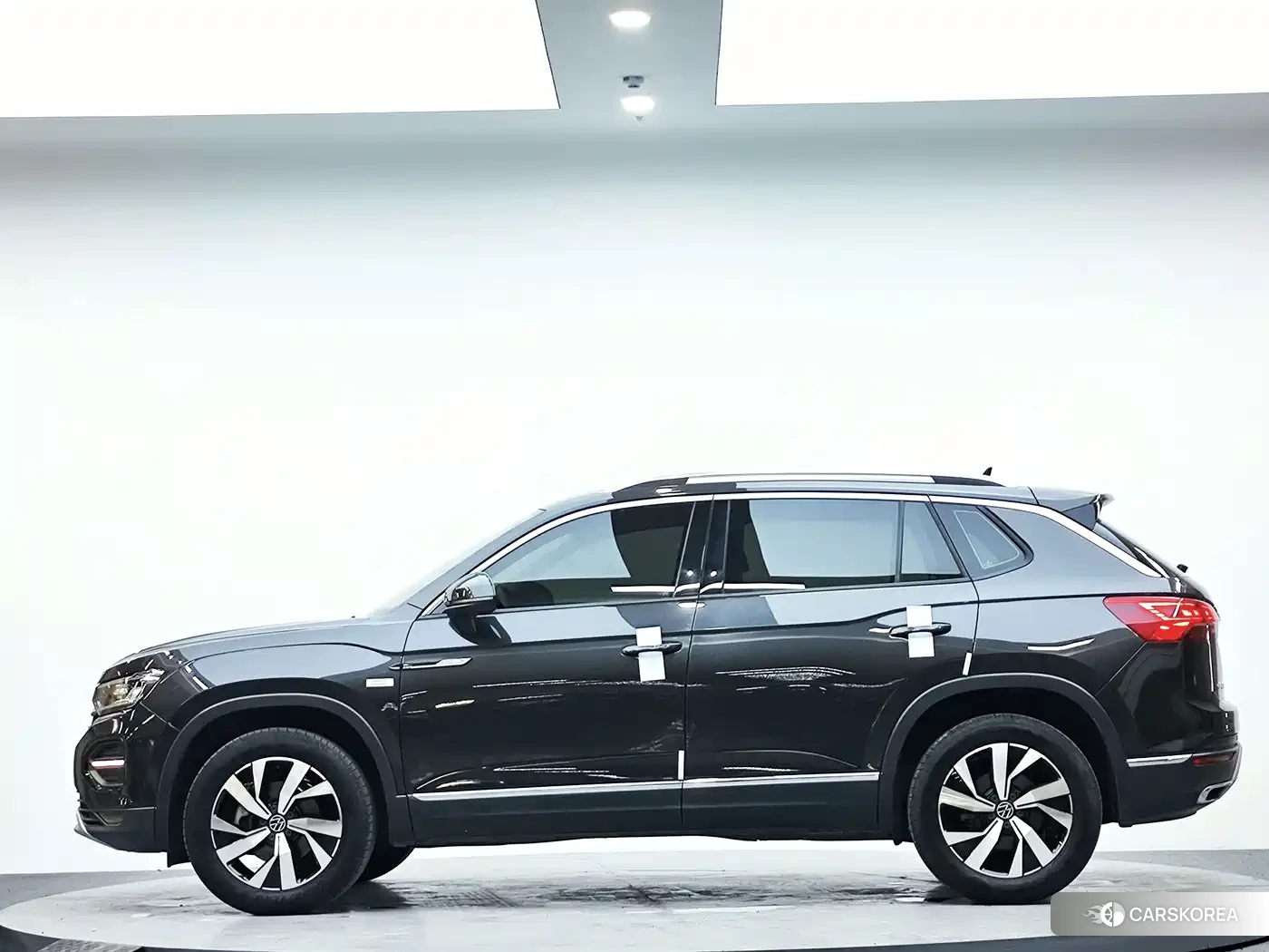 Volkswagen Tayron 2022 Черный из Китая