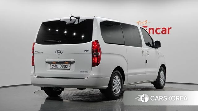 Hyundai The New Grand Starex 2018 Белый из Кореи