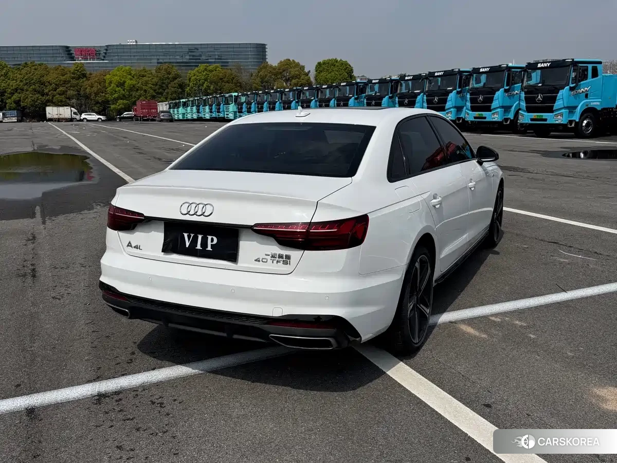 Audi A4L 2023 Белый из Китая