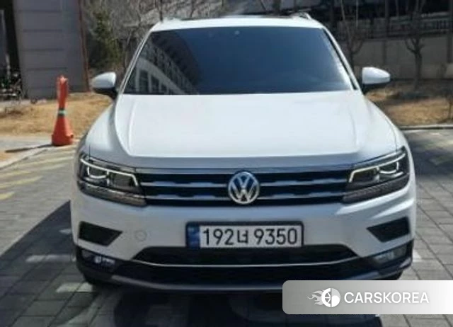 Volkswagen Tiguan second Generation 2018 Белый из Кореи