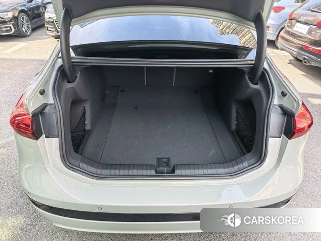 Audi A6L e-tron 2026 Другой из Китая