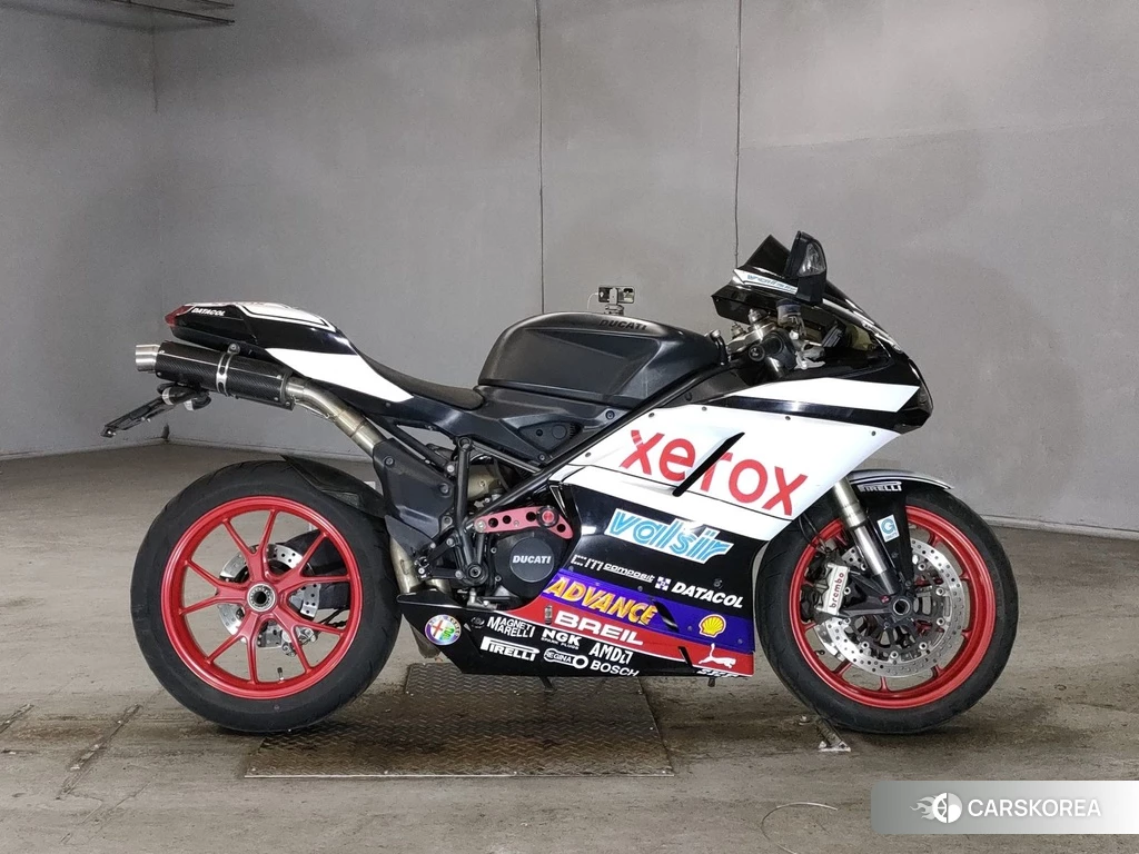 Проданный Ducati 848 EVO 2011 из Японии