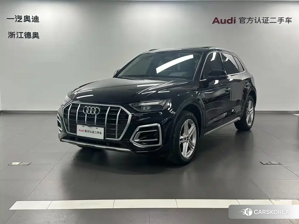 Audi Q5L 2022 Черный из Китая
