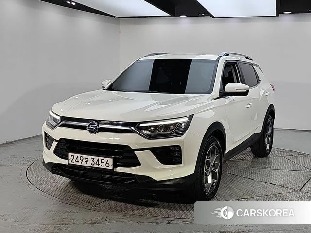 Ssangyong Beautiful Korando 2019 Белый из Кореи