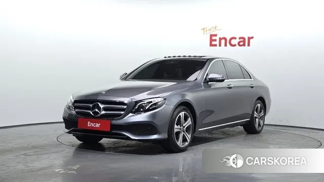 Mercedes-Benz E-Class W213 2019 Серый из Кореи