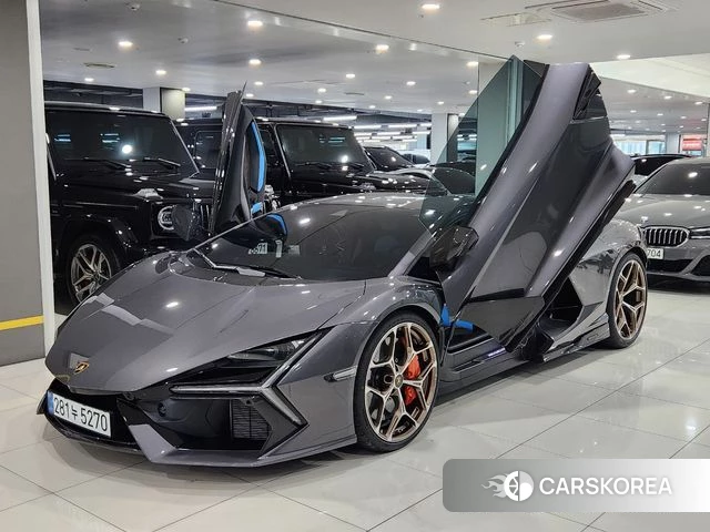 Lamborghini Revuelto 2025 Серебристо-серый из Кореи