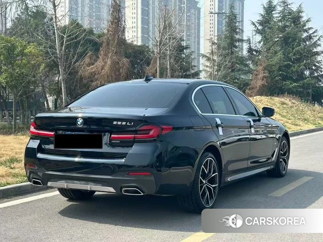 BMW 5 series 2023 Черный из Китая