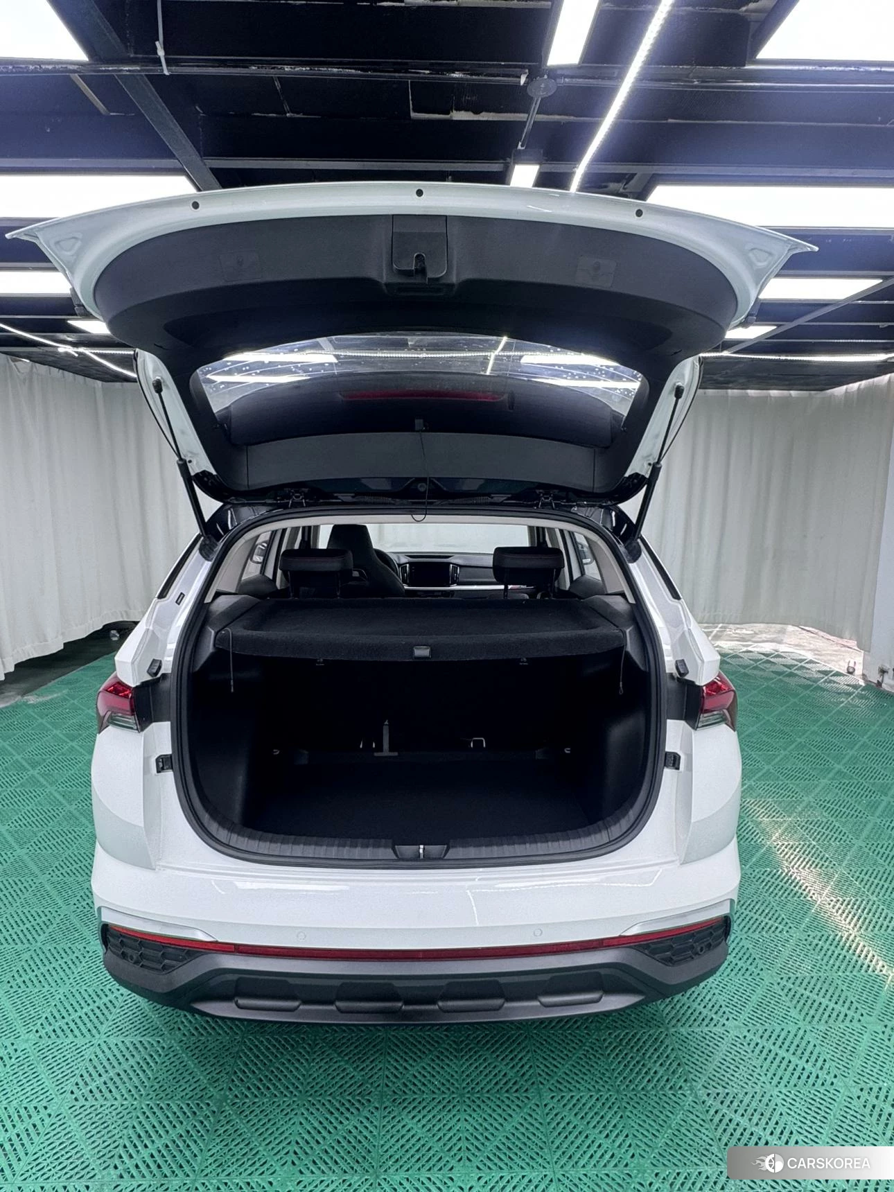 Skoda Komik GT 2022 Белый из Китая
