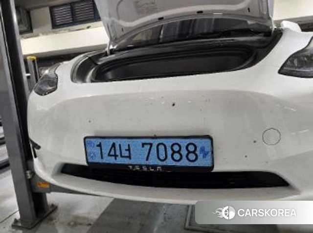 Tesla Model Y 2024 Белый из Кореи