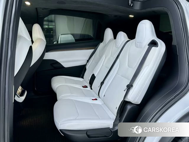 Tesla Model X 2023 Белый из Китая