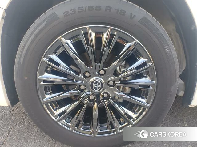 Toyota Hiace 2024 Белый из Китая