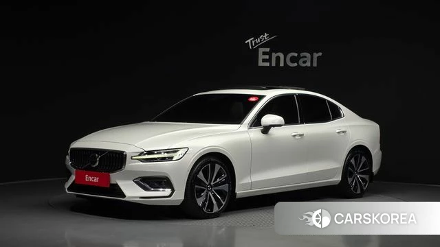 Volvo S60 3rd generation 2024 Белый из Кореи