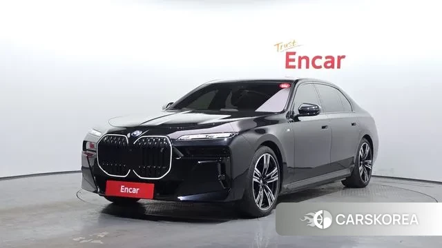 BMW i7 (G70) 2023 Черный из Кореи