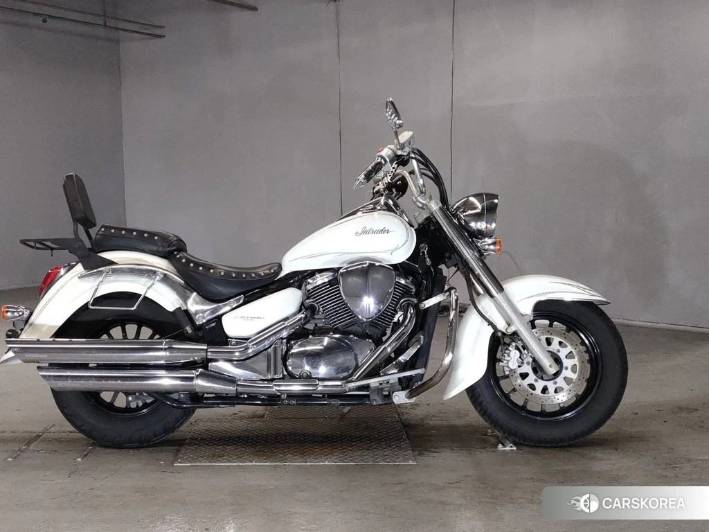Проданный Suzuki INTRUDER 400 CLASSIC 2012 из Японии