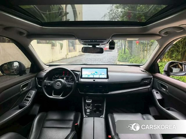 Nissan Qijun 2022 Темно-серый из Китая