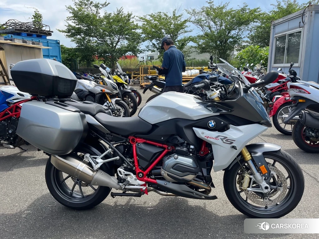 Проданный BMW R1200RS 2018 из Японии