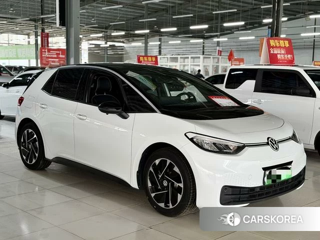 Volkswagen ID.3 2025 Белый из Китая