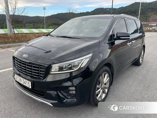 Kia The New Carnival 2018 Черный из Кореи