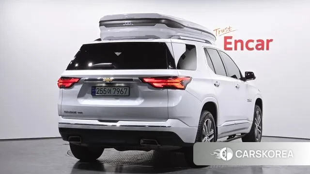 Chevrolet (GM Daewoo) Traverse 2022 Белый из Кореи