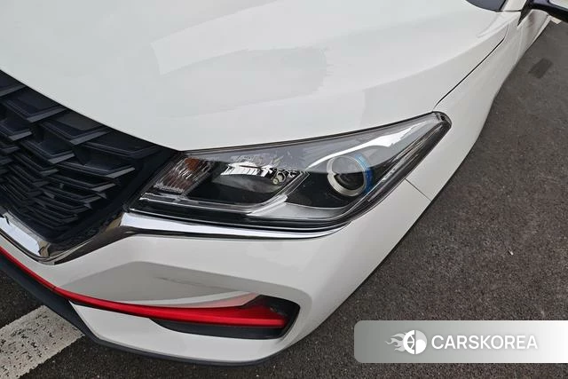Dongfeng Scenery Scenery 500 2022 Белый из Китая
