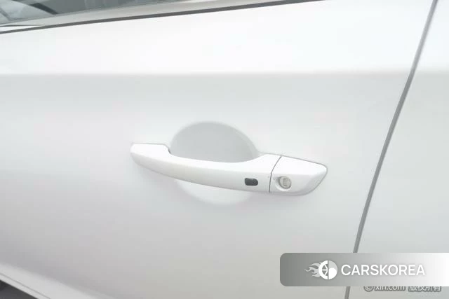 Chang'an Yidong 2021 Белый из Китая