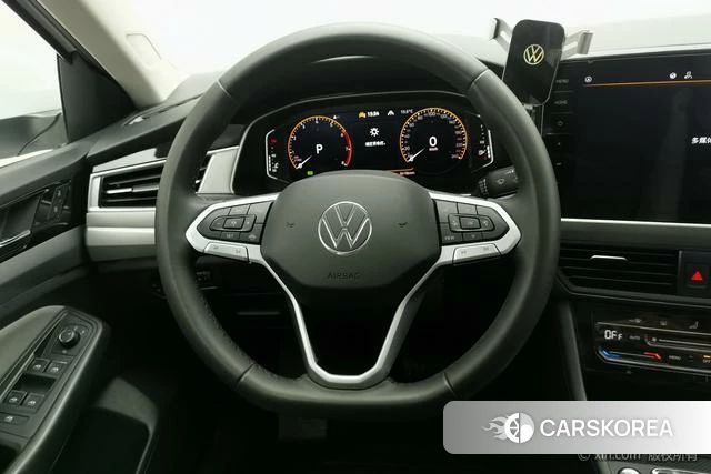Volkswagen Bora 2024 Белый из Китая