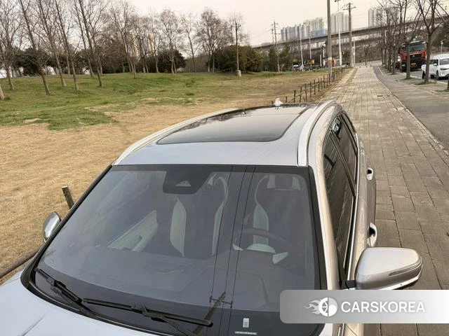 Geely Automobile Xingyue L 2023 Серебристо-серый из Китая