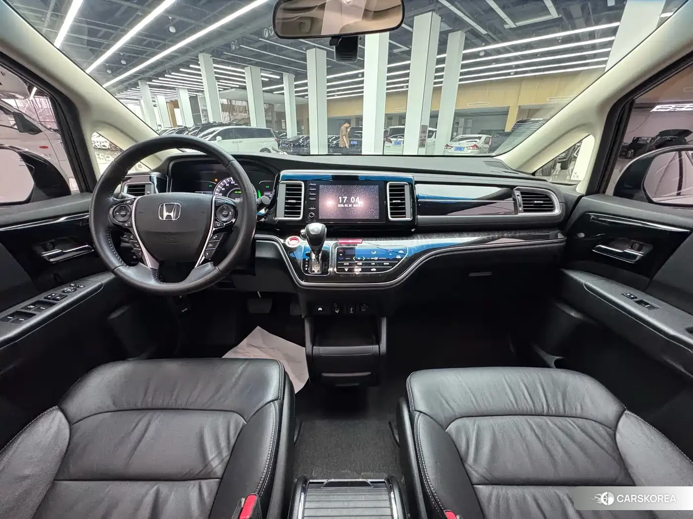 Honda Elysion 2021 Белый из Китая