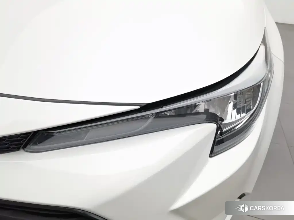 Toyota Levin 2024 Белый из Китая