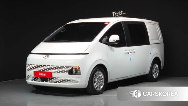 Hyundai Staria 2023 Белый из Кореи