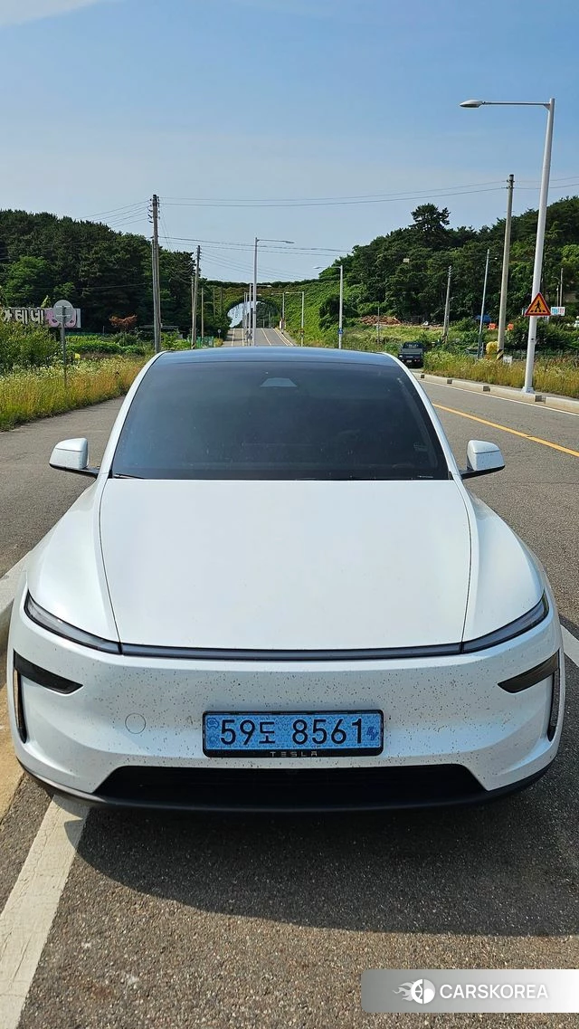 Tesla Model Y 2025 Белый из Кореи