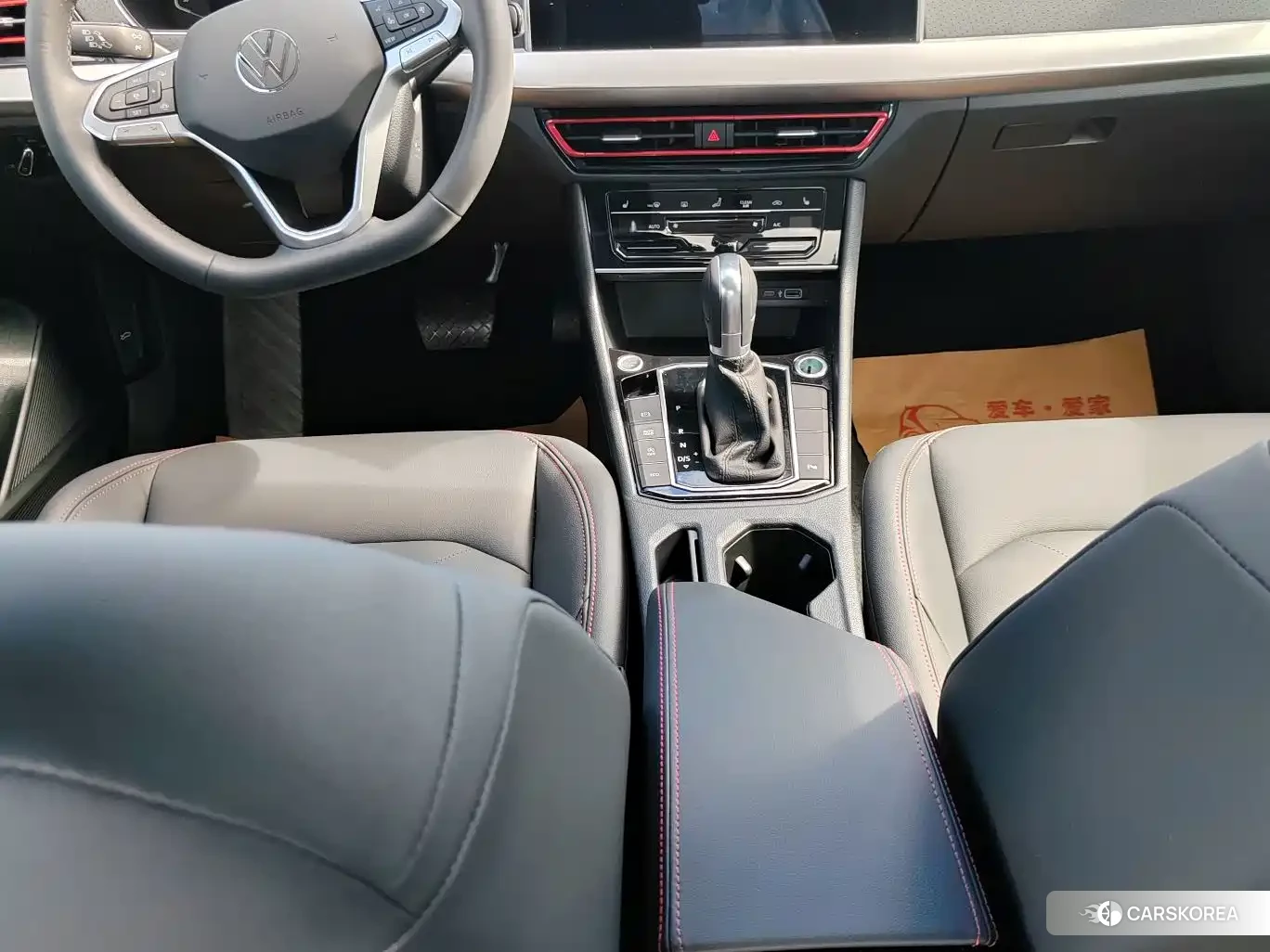 Volkswagen Lavida 2024 Silver/gray из Китая, фото 2