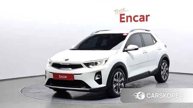 Kia Stonic 2018 Белый из Кореи
