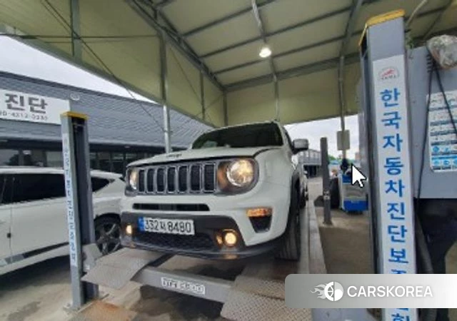 Jeep Renegade 2022 Белый из Кореи