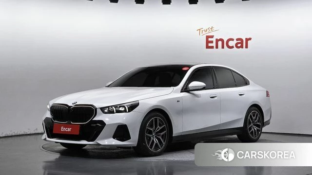 BMW 5 Series (G60) 2024 Белый из Кореи