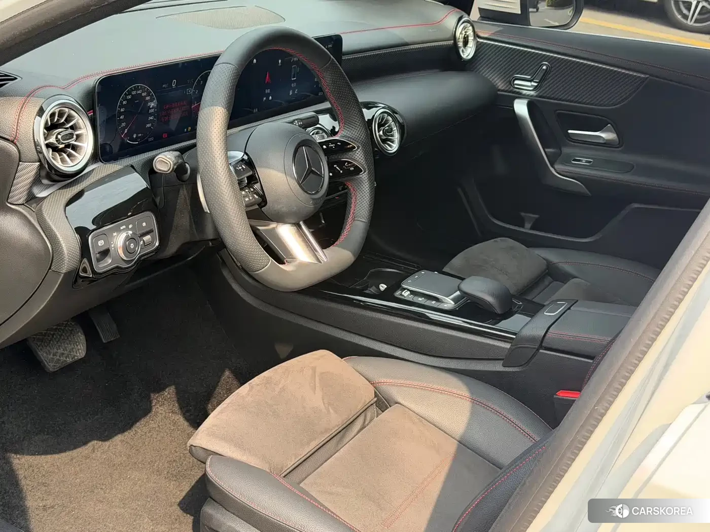 Mercedes-Benz A-Class 2023 Белый из Китая