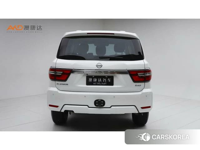 Nissan Toure 2024 Белый из Китая