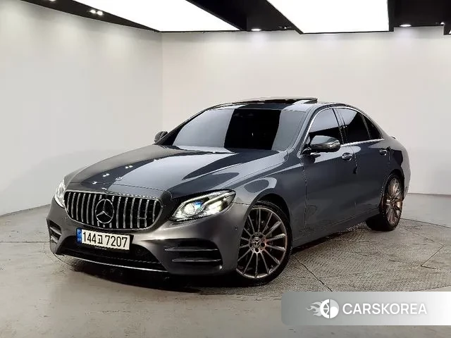 Mercedes-Benz E-Class W213 2018 Серый из Кореи
