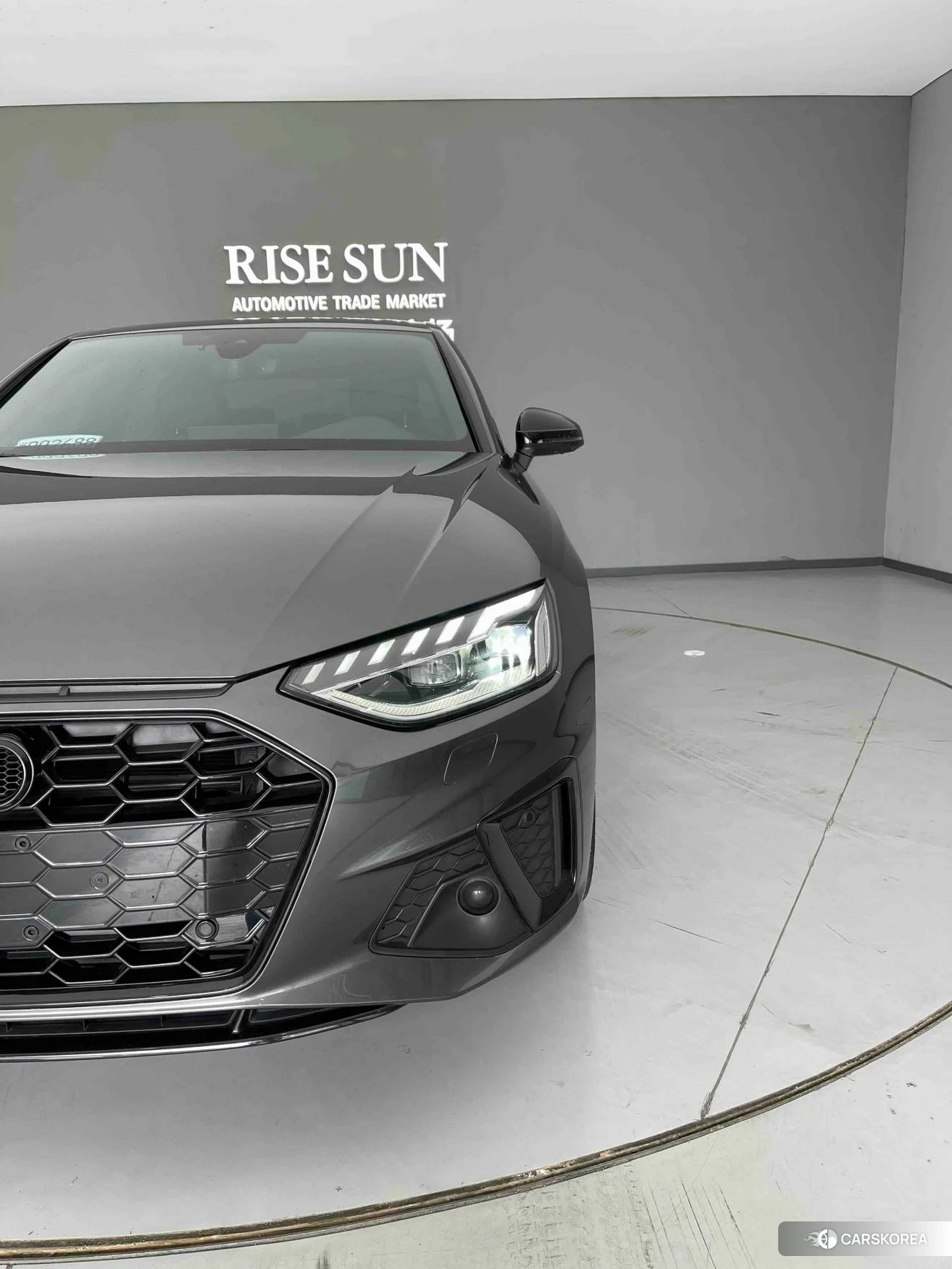 Audi A4L 2023 Темно-серый из Китая