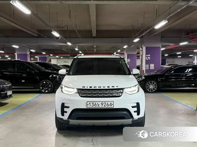 Land Rover Discovery 5 2019 Белый из Кореи